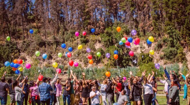 Actividad de team building para empresas realizada por RODECH para fortalecer confianza, comunicación y cohesión de equipos